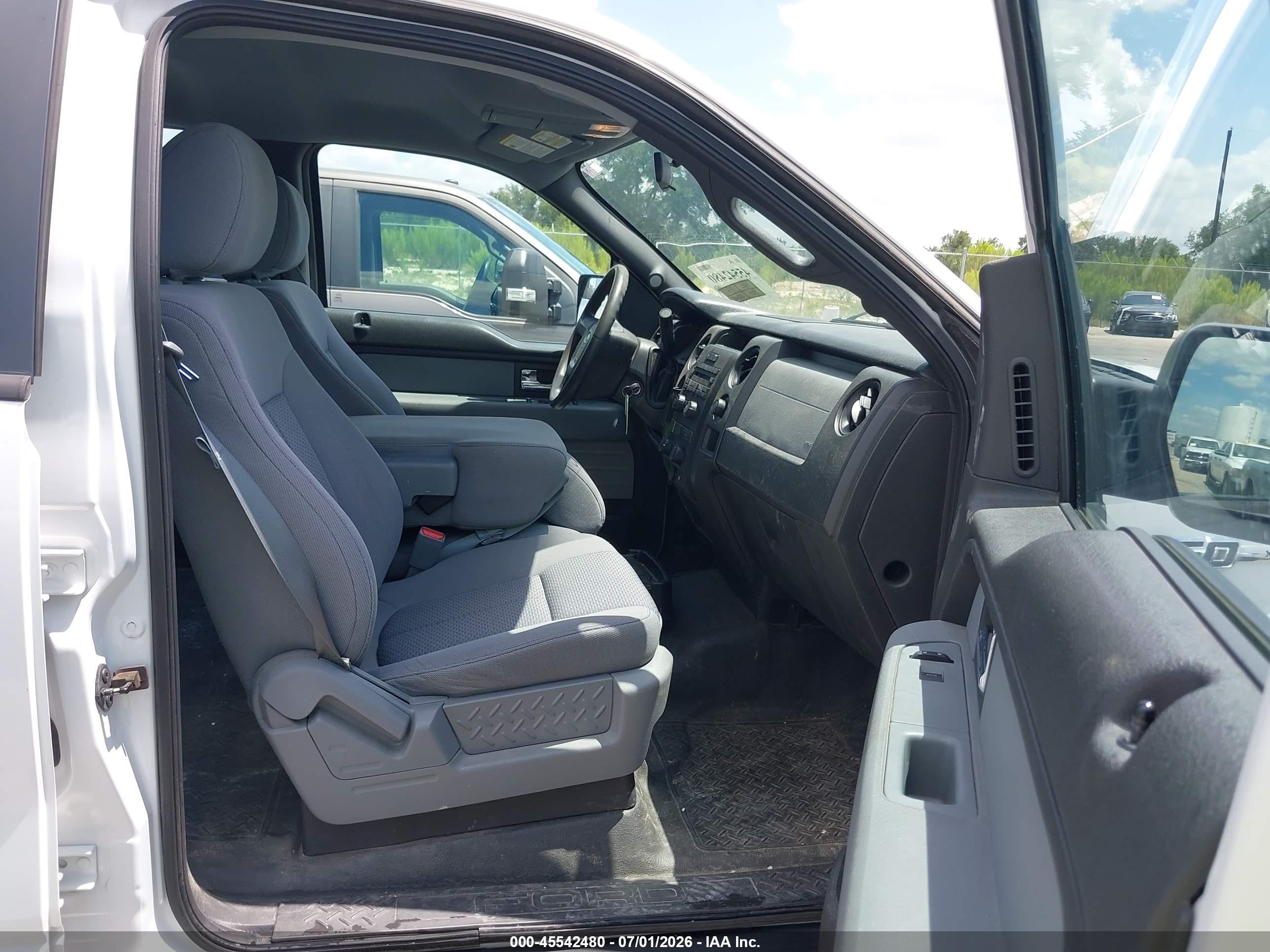 2014 Ford F-150 Lariat/xl/xlt White vin: 1FTVW1CF0EKF40745