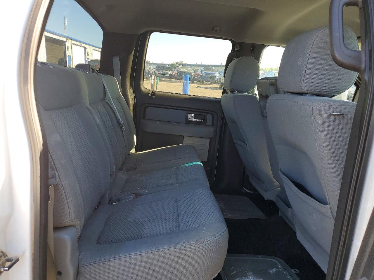 2014 Ford F150 Supercrew White vin: 1FTVW1EF7EKF96226