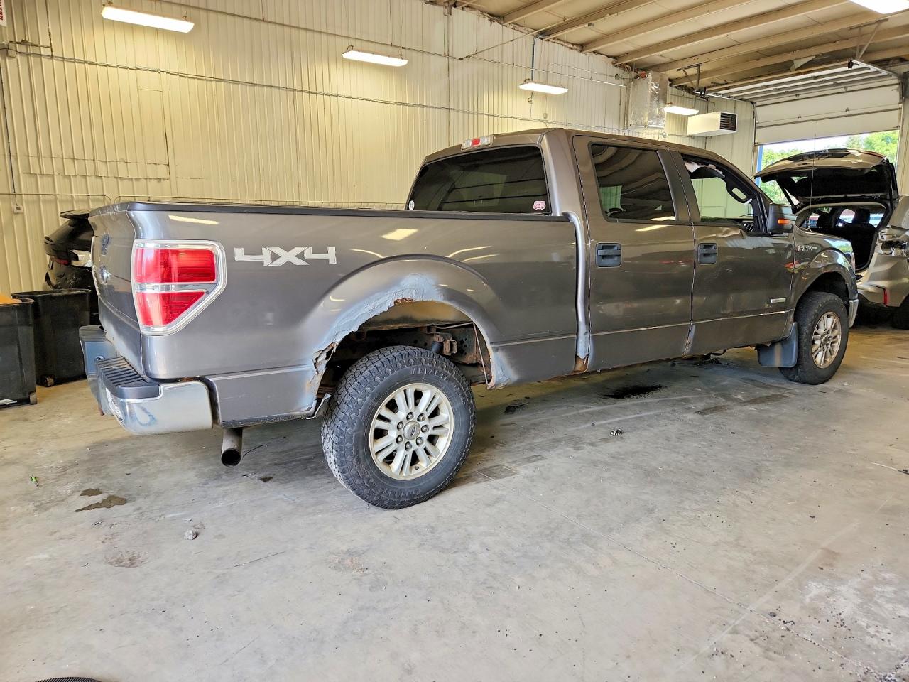 2014 Ford F150 Supercrew Gray vin: 1FTVW1ET4EKE15010