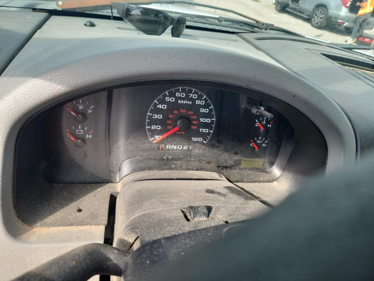 2006 Ford F150 Two Tone vin: 1FTVX12546NA80558