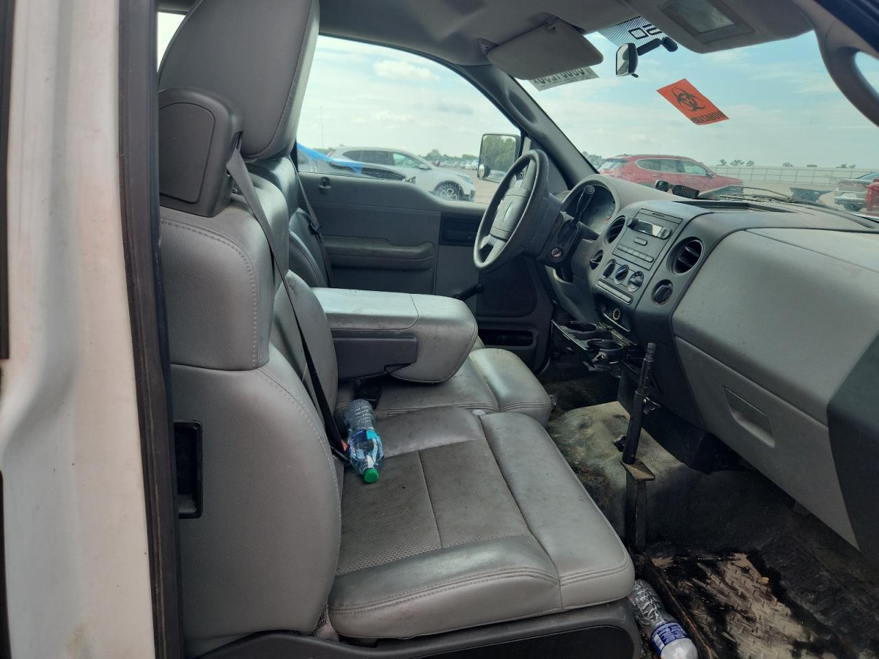 2006 Ford F150 Two Tone vin: 1FTVX12546NA80558