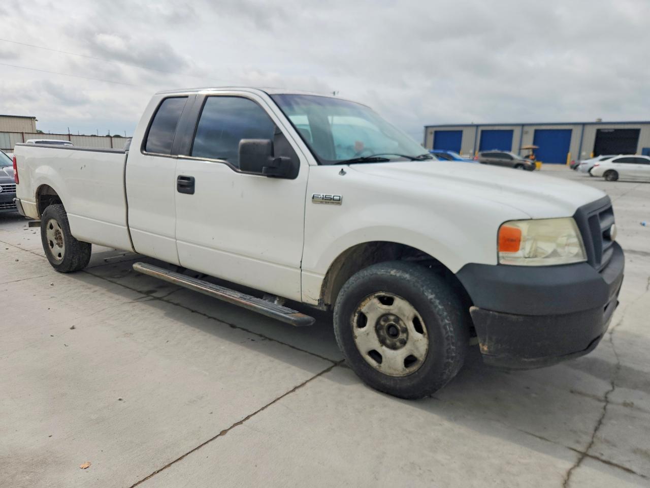 2008 Ford F150 White vin: 1FTVX12588KE55971