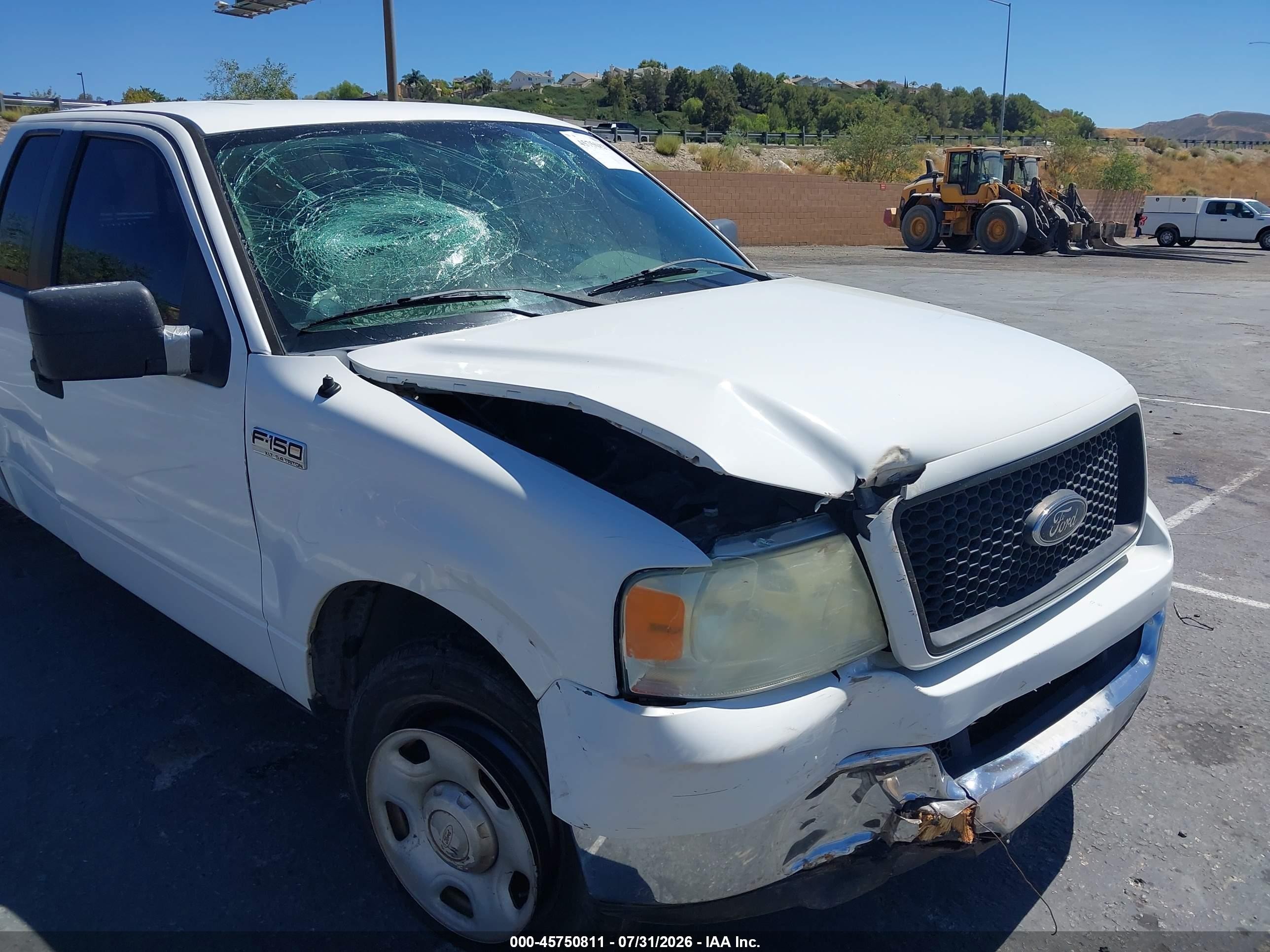 2005 Ford F-150 Lariat/xl/xlt White vin: 1FTVX125X5NC01916