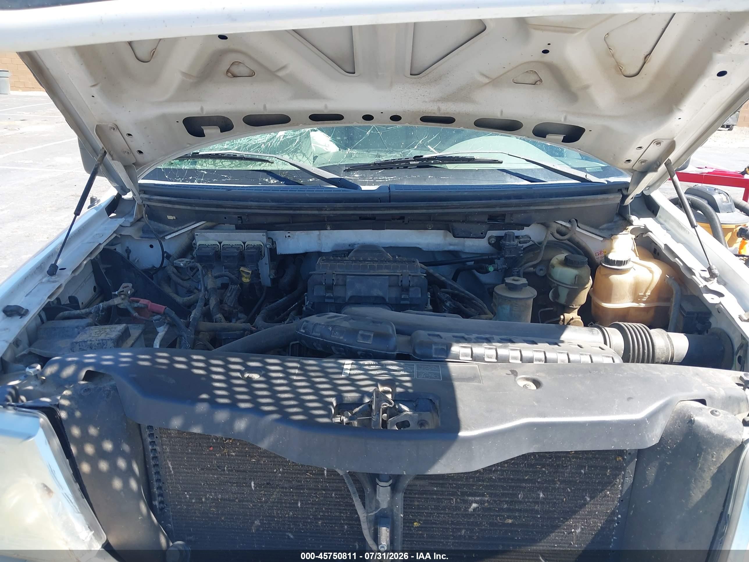 2005 Ford F-150 Lariat/xl/xlt White vin: 1FTVX125X5NC01916