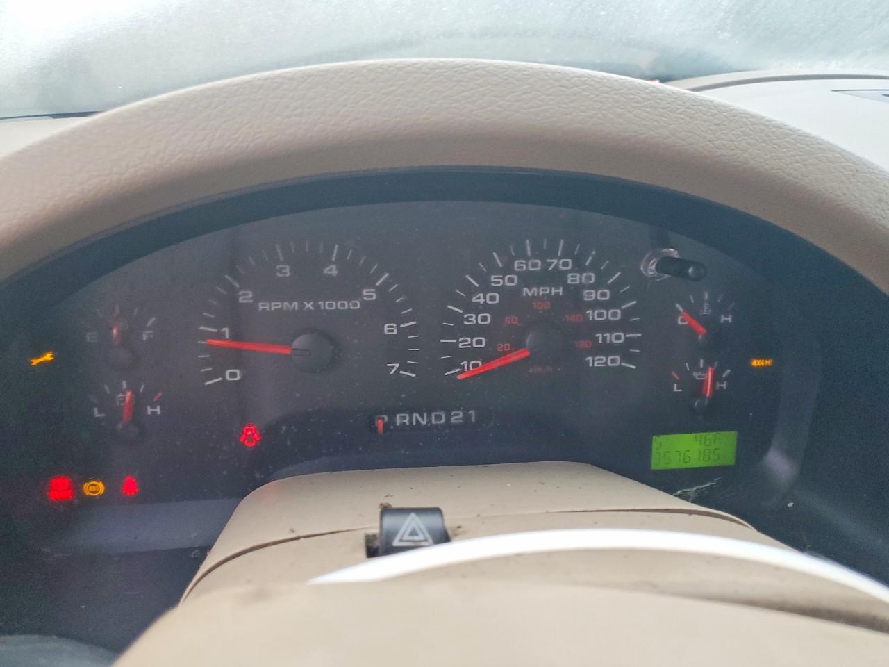 2004 Ford F150 White vin: 1FTVX14524NA56866