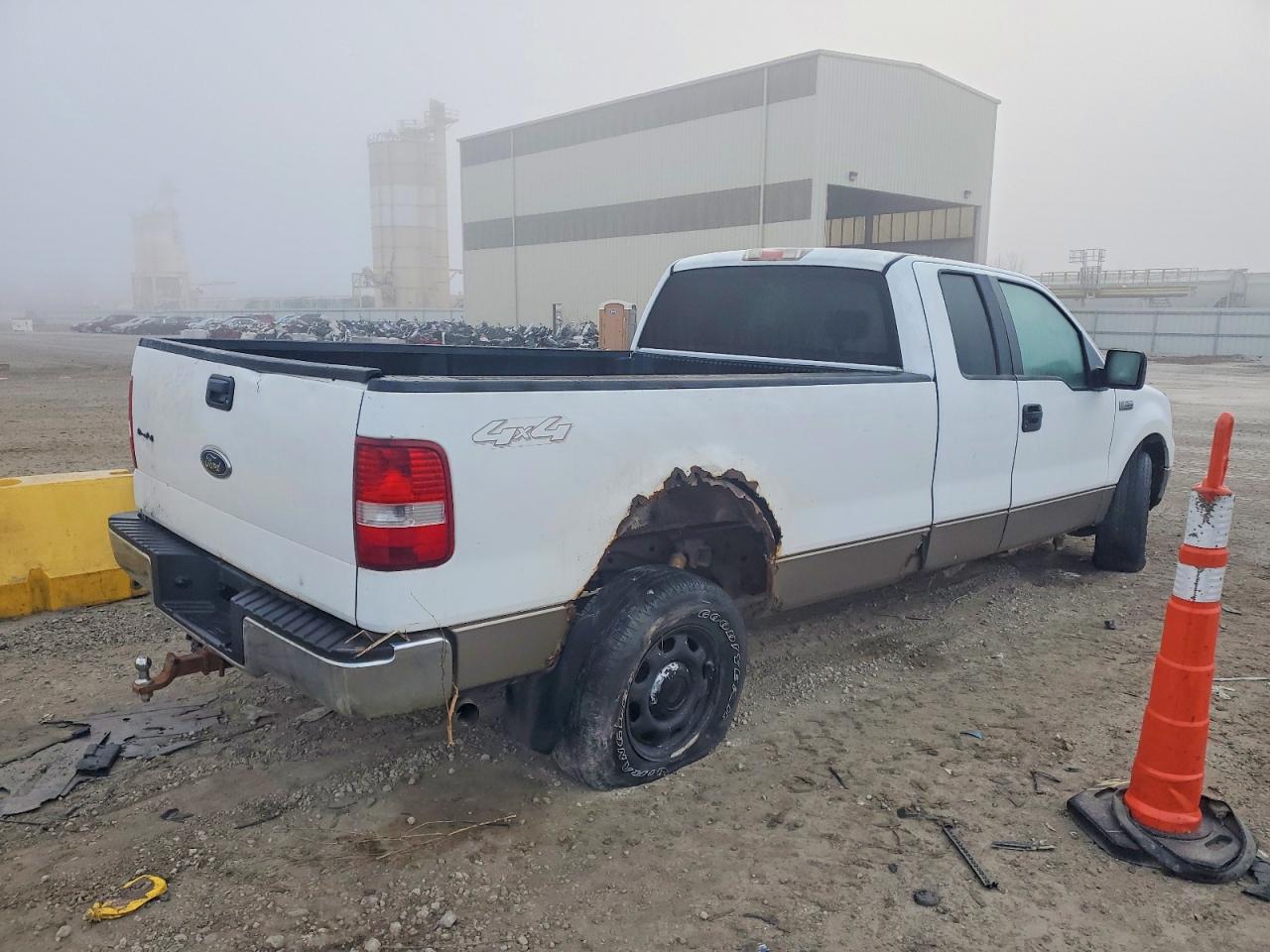 2004 Ford F150 White vin: 1FTVX14524NA56866