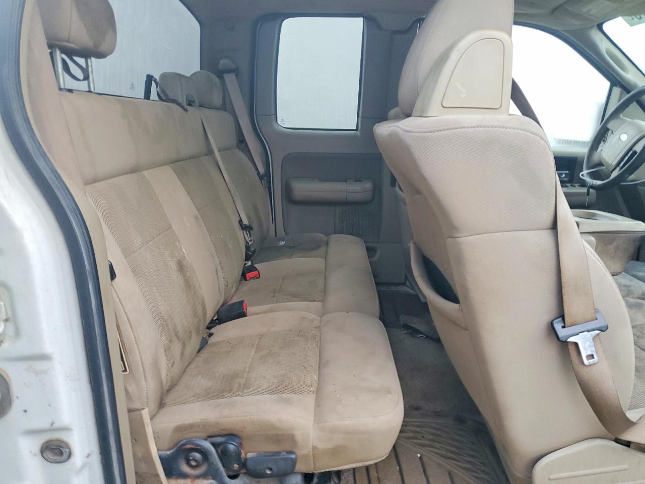 2004 Ford F150 White vin: 1FTVX14524NA56866