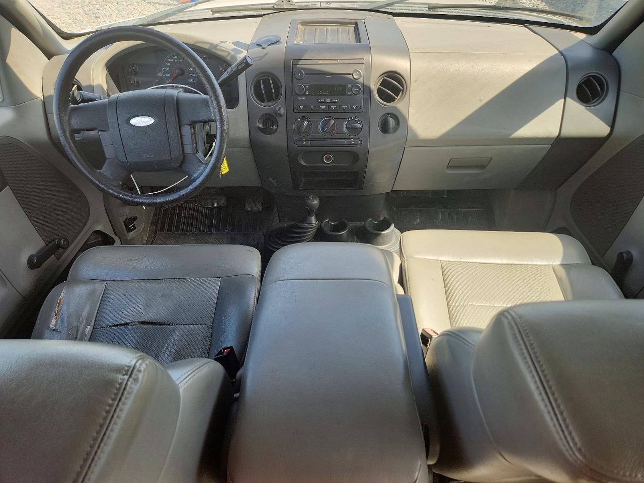 2007 Ford F150 White vin: 1FTVX14577NA37069