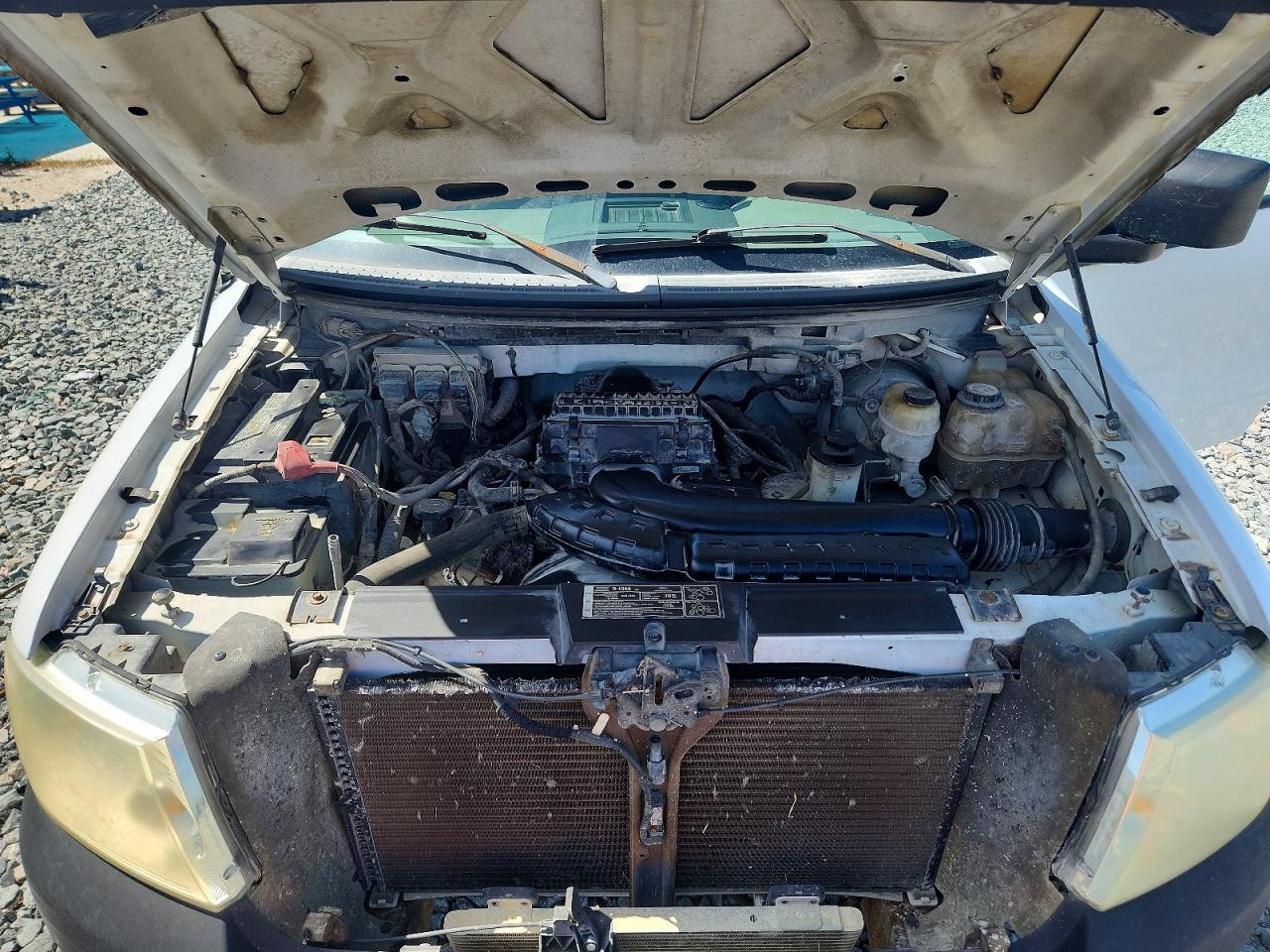 2007 Ford F150 White vin: 1FTVX14577NA37069