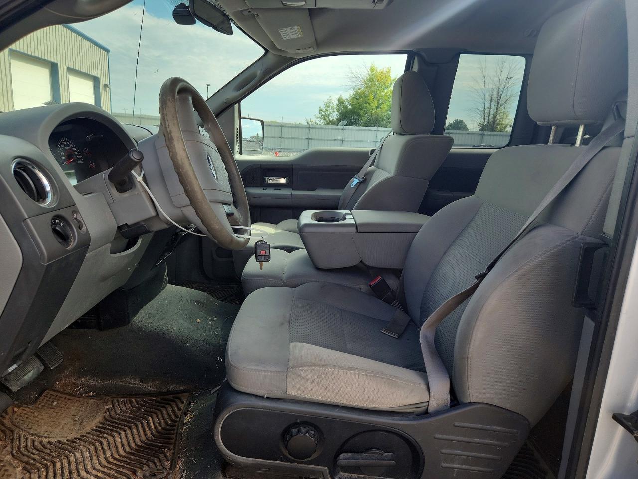 2007 Ford F150 Silver vin: 1FTVX14577NA48413