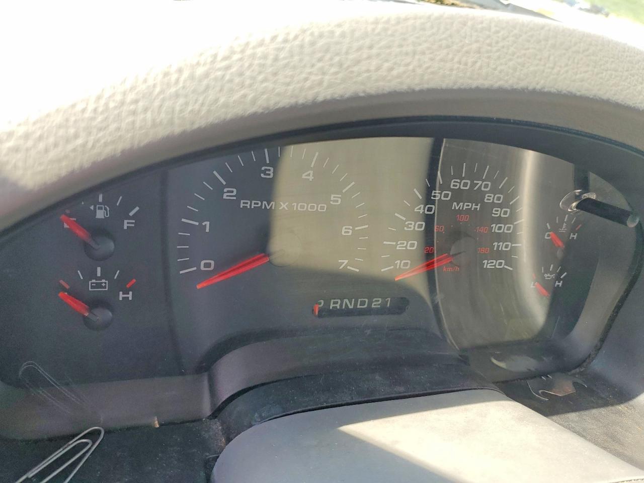 2004 Ford F150 Burgundy vin: 1FTVX14594NB21115