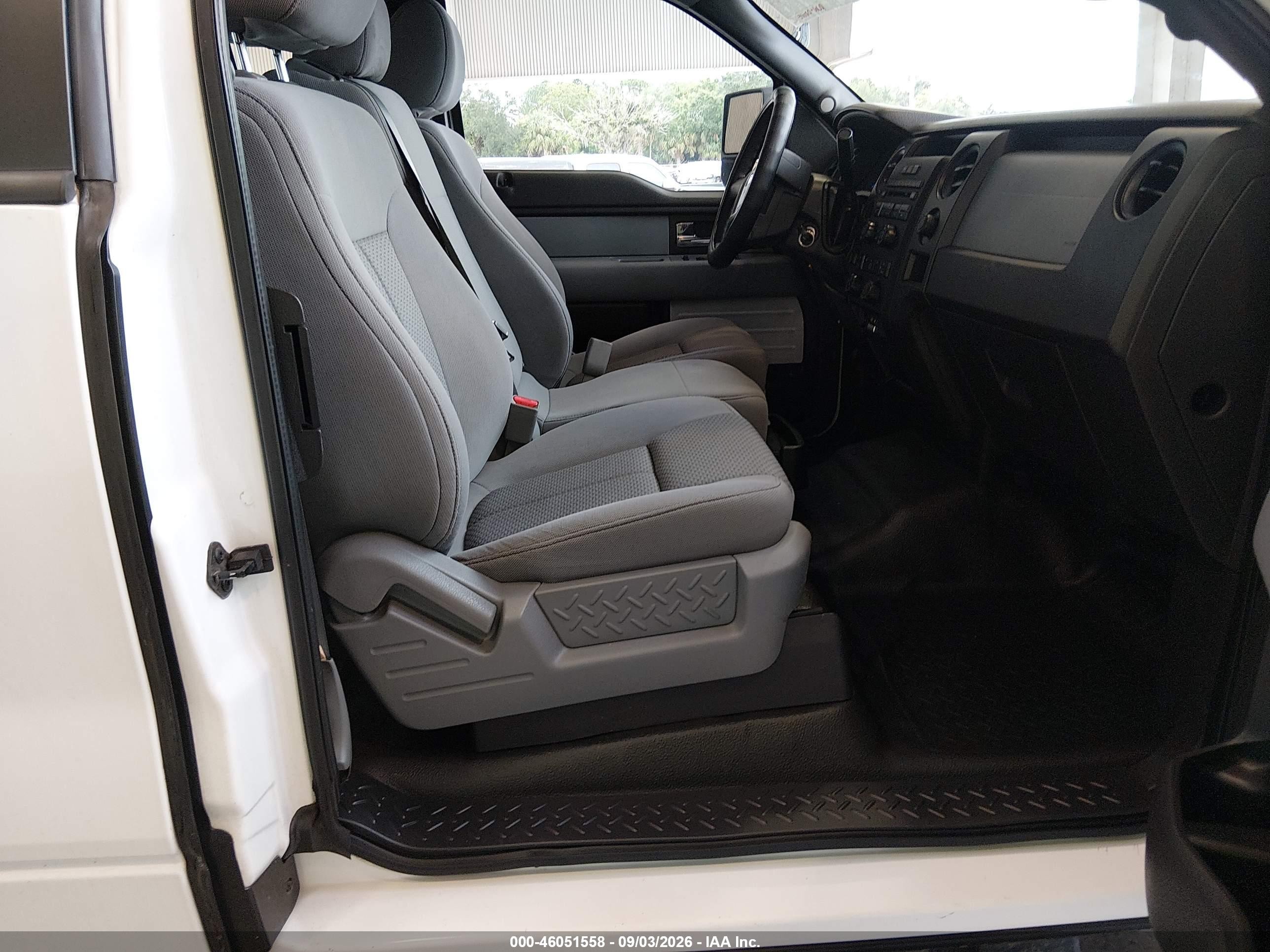 2014 Ford F-150 Xl Белый vin: 1FTVX1CT2EKG10796