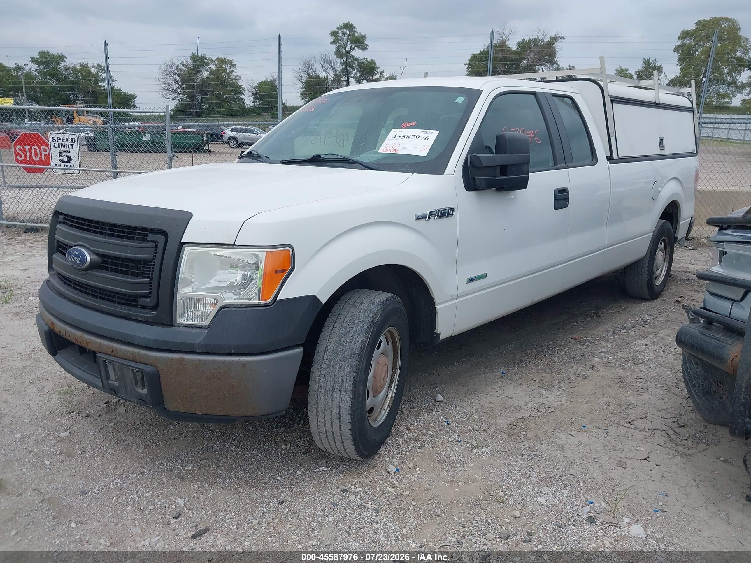 2014 Ford F-150 Xl White vin: 1FTVX1CT3EKD70285
