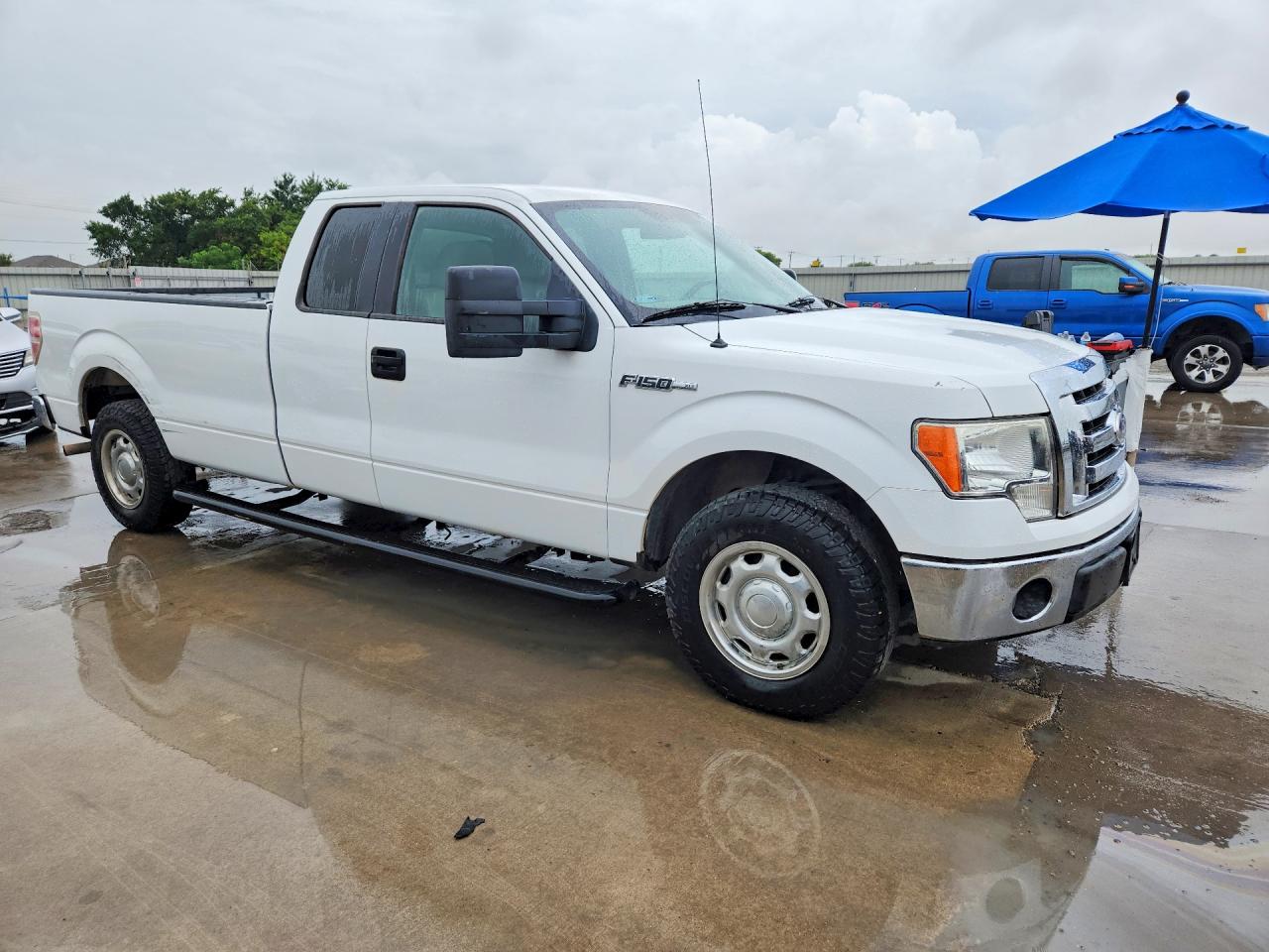 2010 Ford F150 Super Cab Белый vin: 1FTVX1CVXAKC18693
