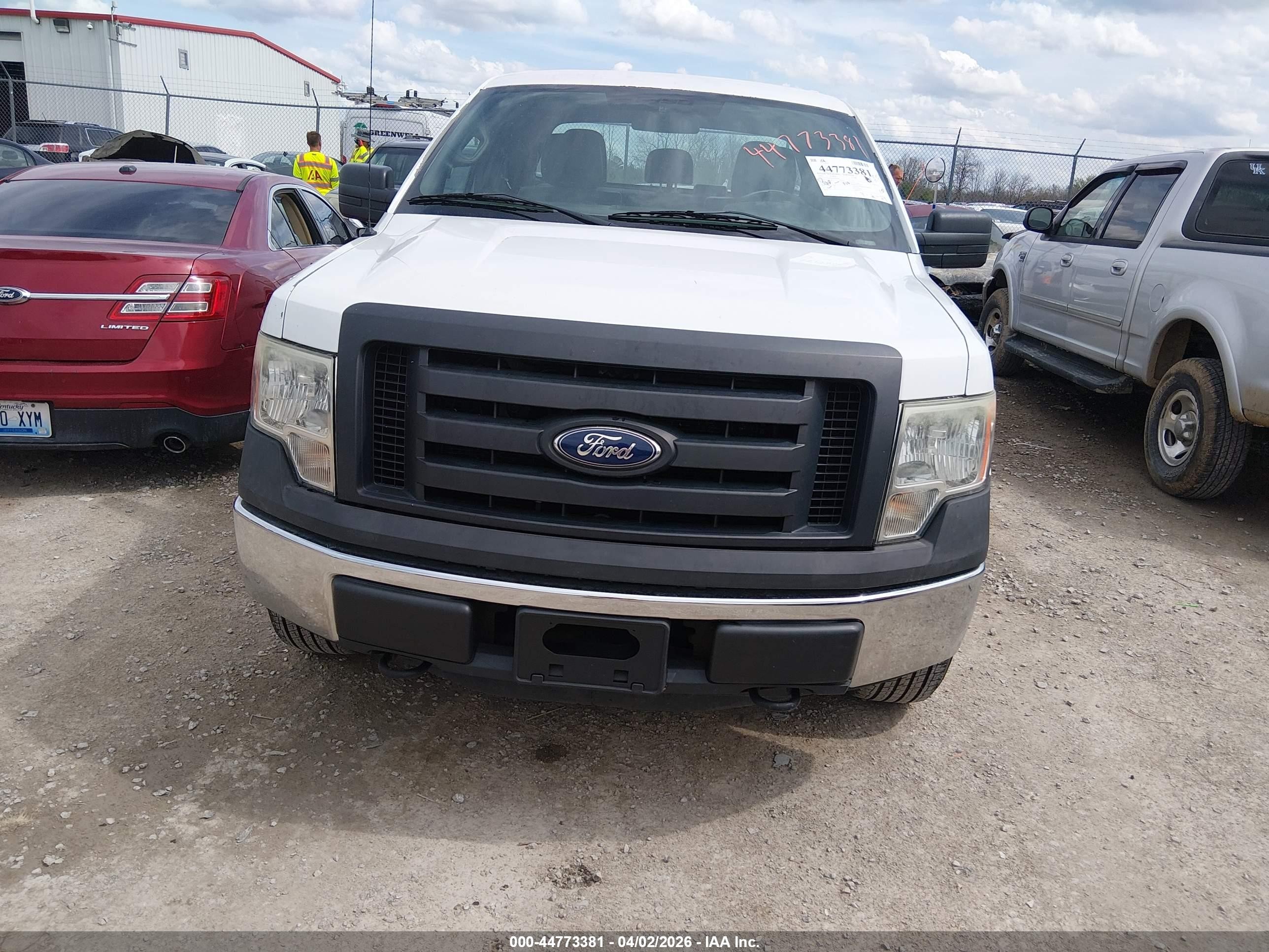2012 Ford F-150 Xl Белый vin: 1FTVX1EF3CKD06476