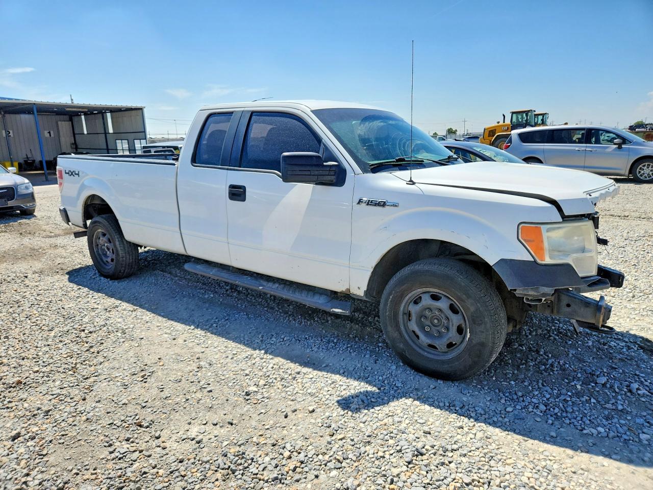 2013 Ford F150 Super Cab White vin: 1FTVX1EF5DKF95586