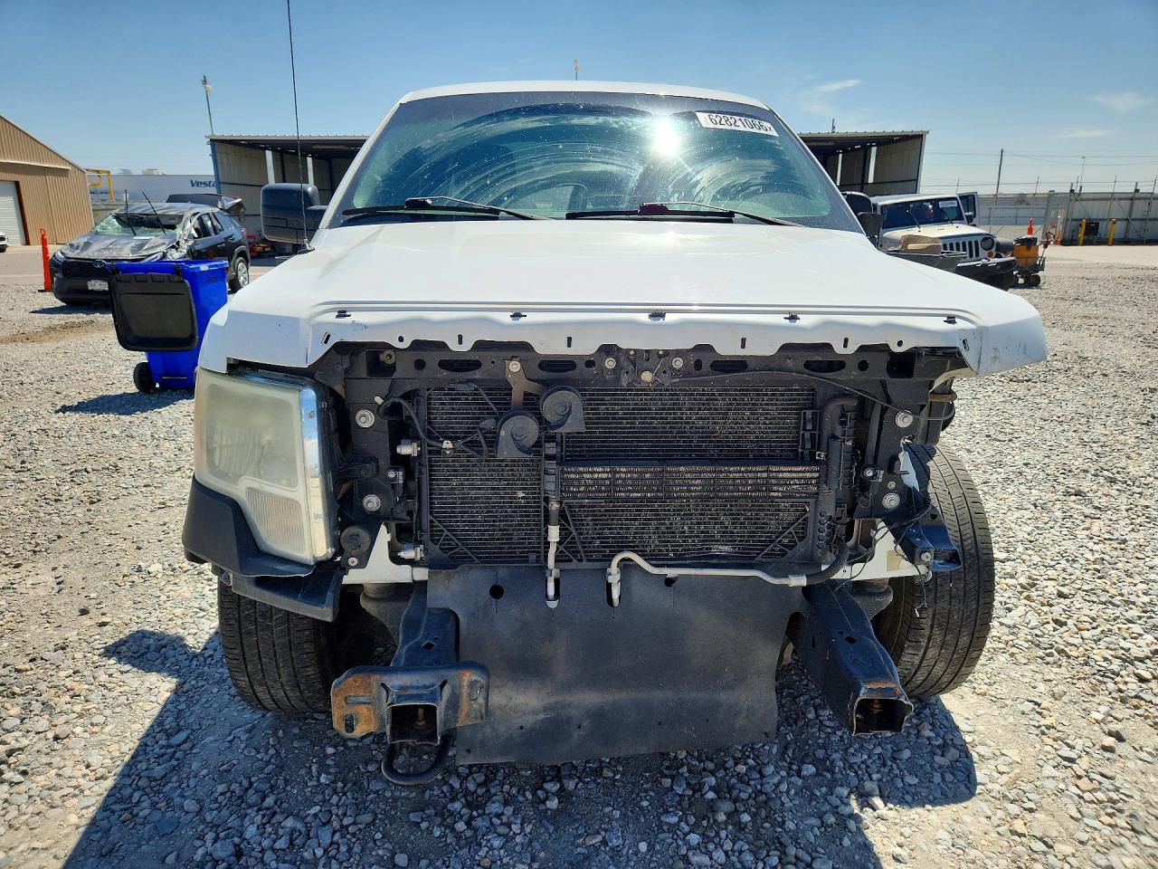 2013 Ford F150 Super Cab White vin: 1FTVX1EF5DKF95586