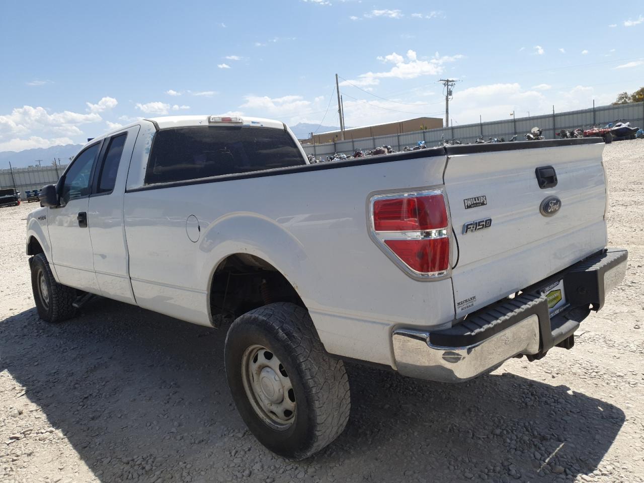 2013 Ford F150 Super Cab White vin: 1FTVX1EF6DKD60565
