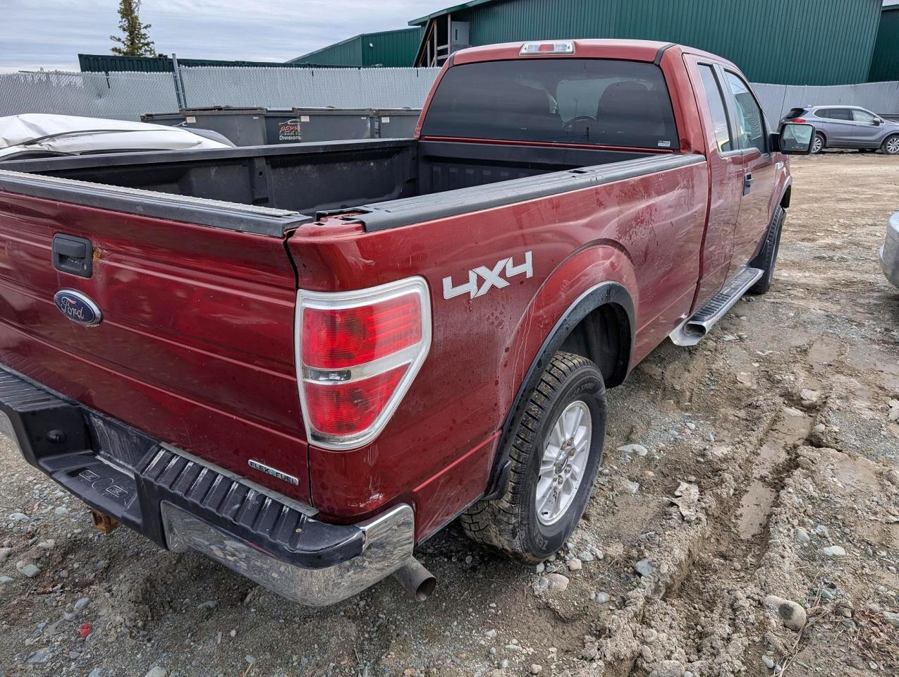 2014 Ford F150 Super Cab Burgundy vin: 1FTVX1EF6EKF41179