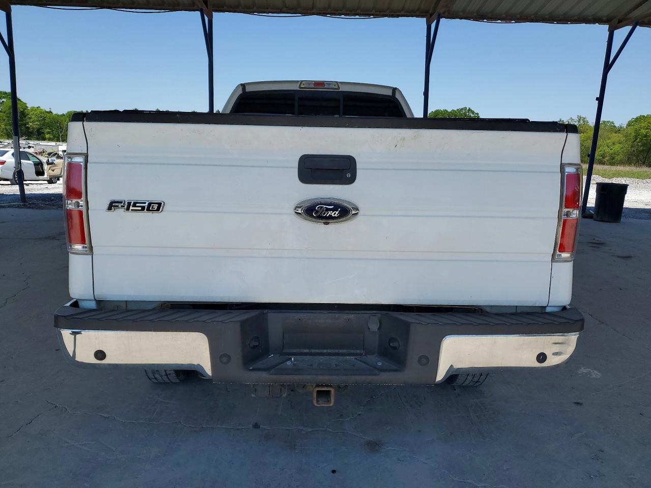 2014 Ford F150 Super Cab White vin: 1FTVX1ET4EKD41276