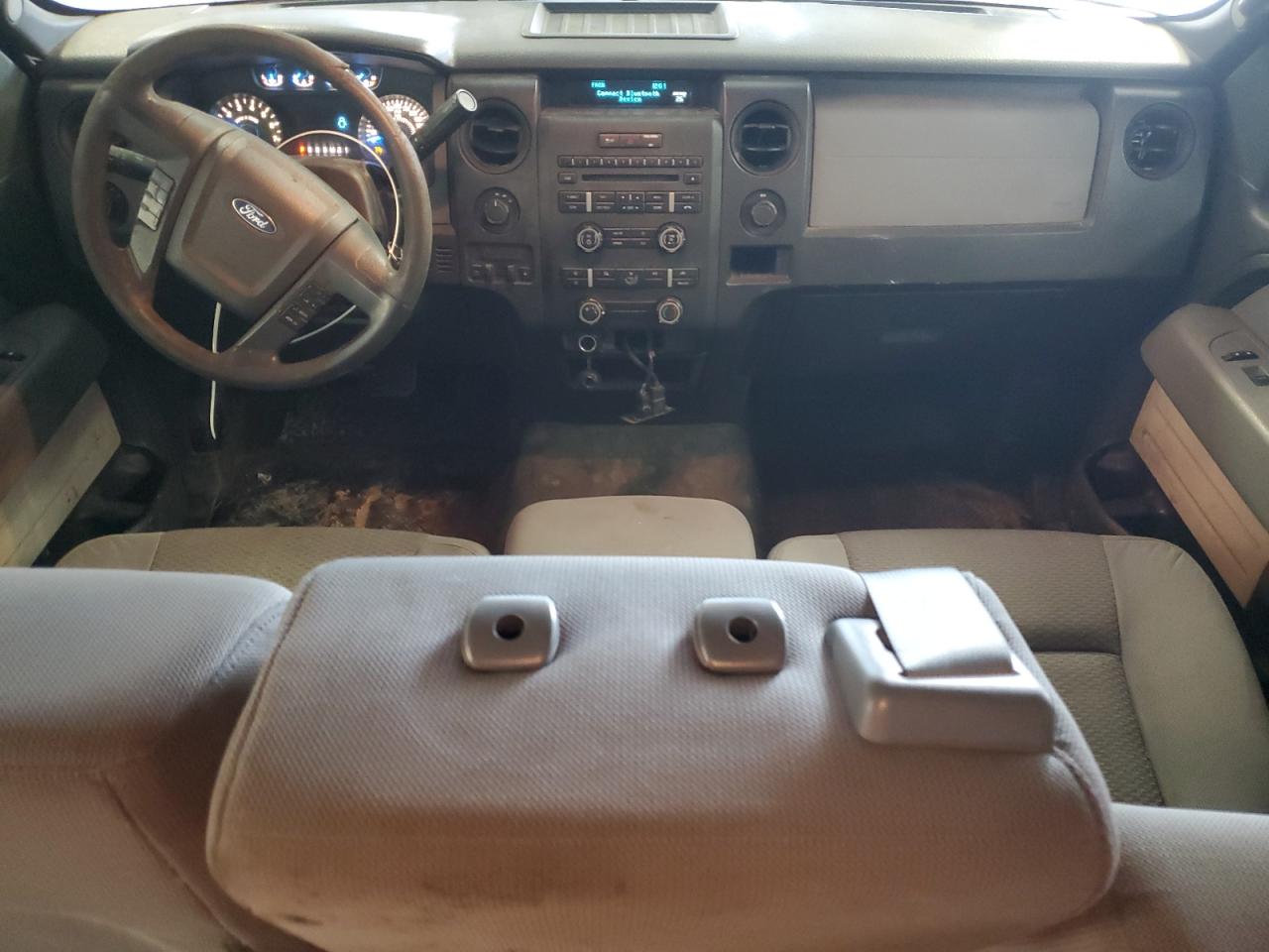 2014 Ford F150 Super Cab Silver vin: 1FTVX1ET5EKF17347 Damage: Steering Wheel, Worn, Replacement Required