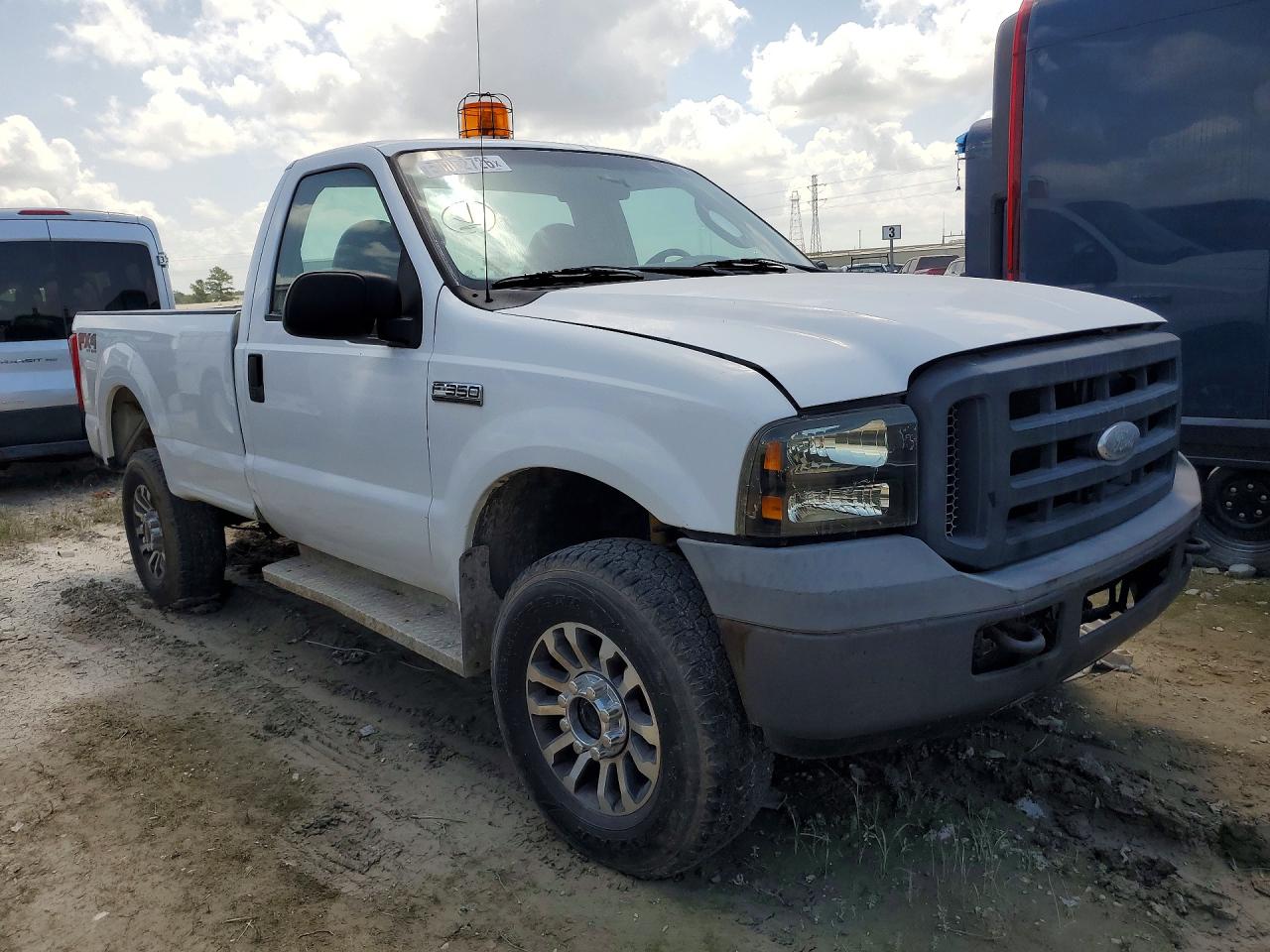 2005 Ford F350 Srw Super Duty Белый vin: 1FTWF31505ED06811