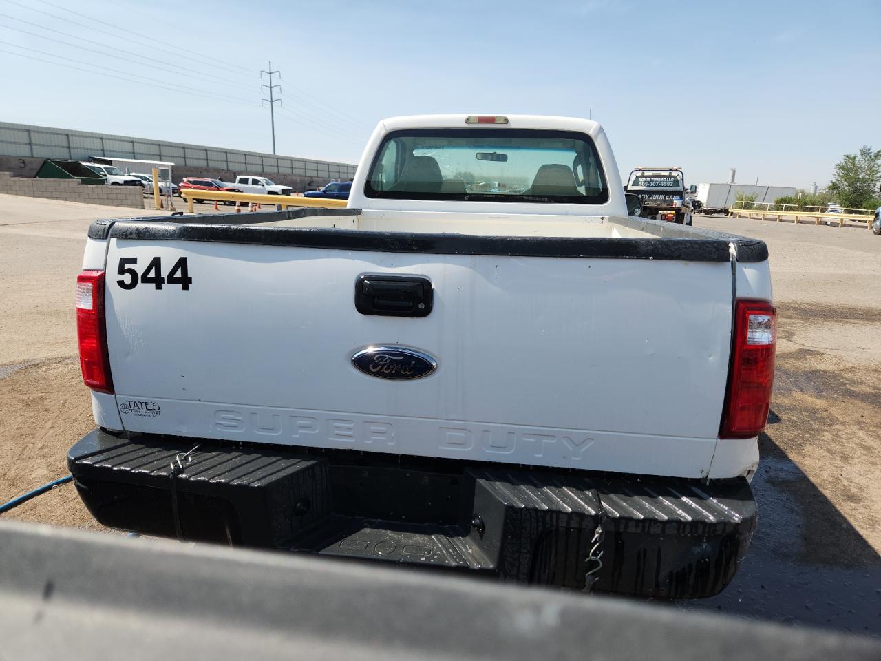 2008 Ford F350 Srw Super Duty White vin: 1FTWF31Y98EE47200 Damage: Tailgate, Dent(S) W/ Paint Dmg, 1 To 2 Inches