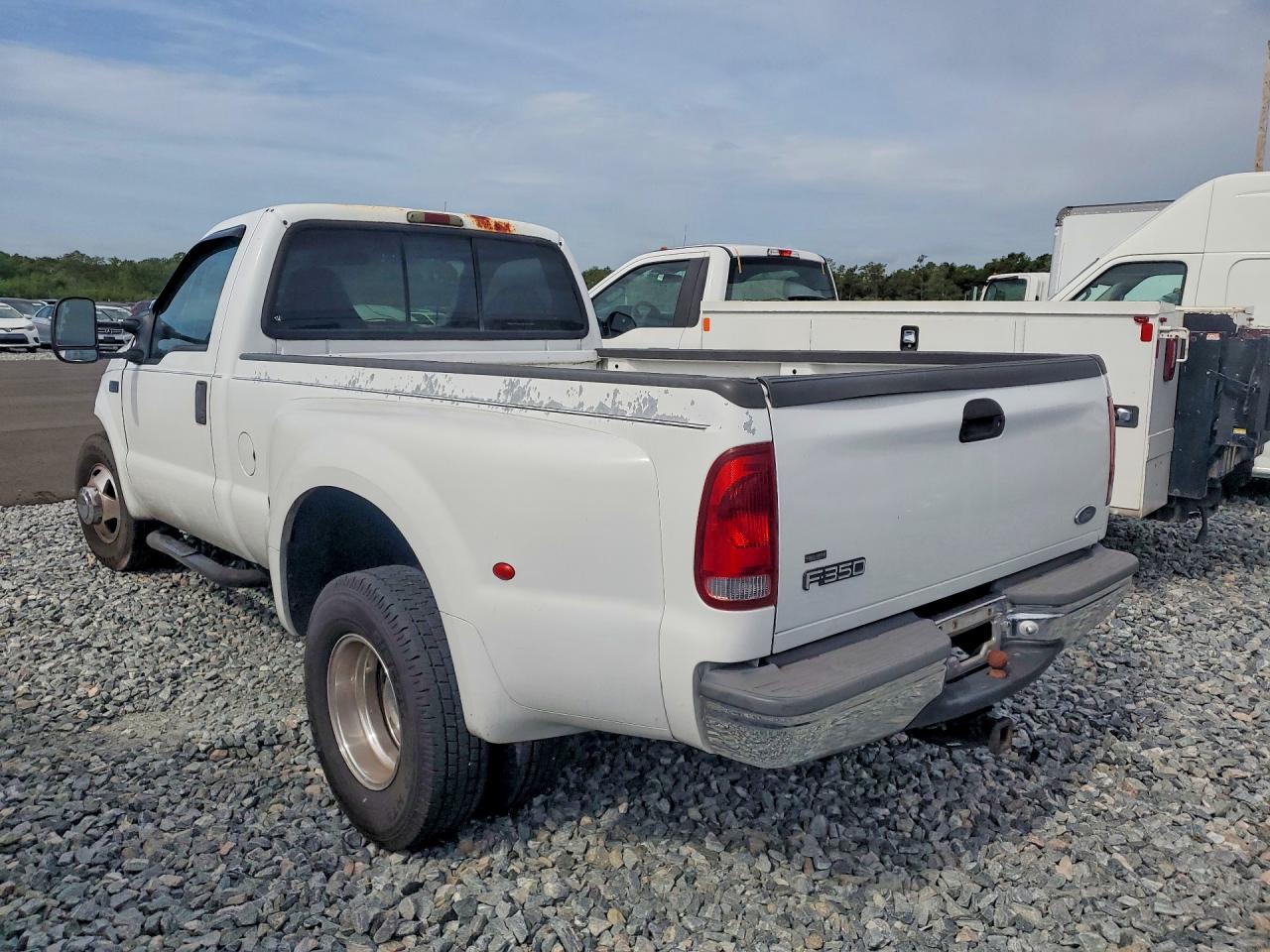 1999 Ford F350 Super Duty White vin: 1FTWF32F6XEB13086