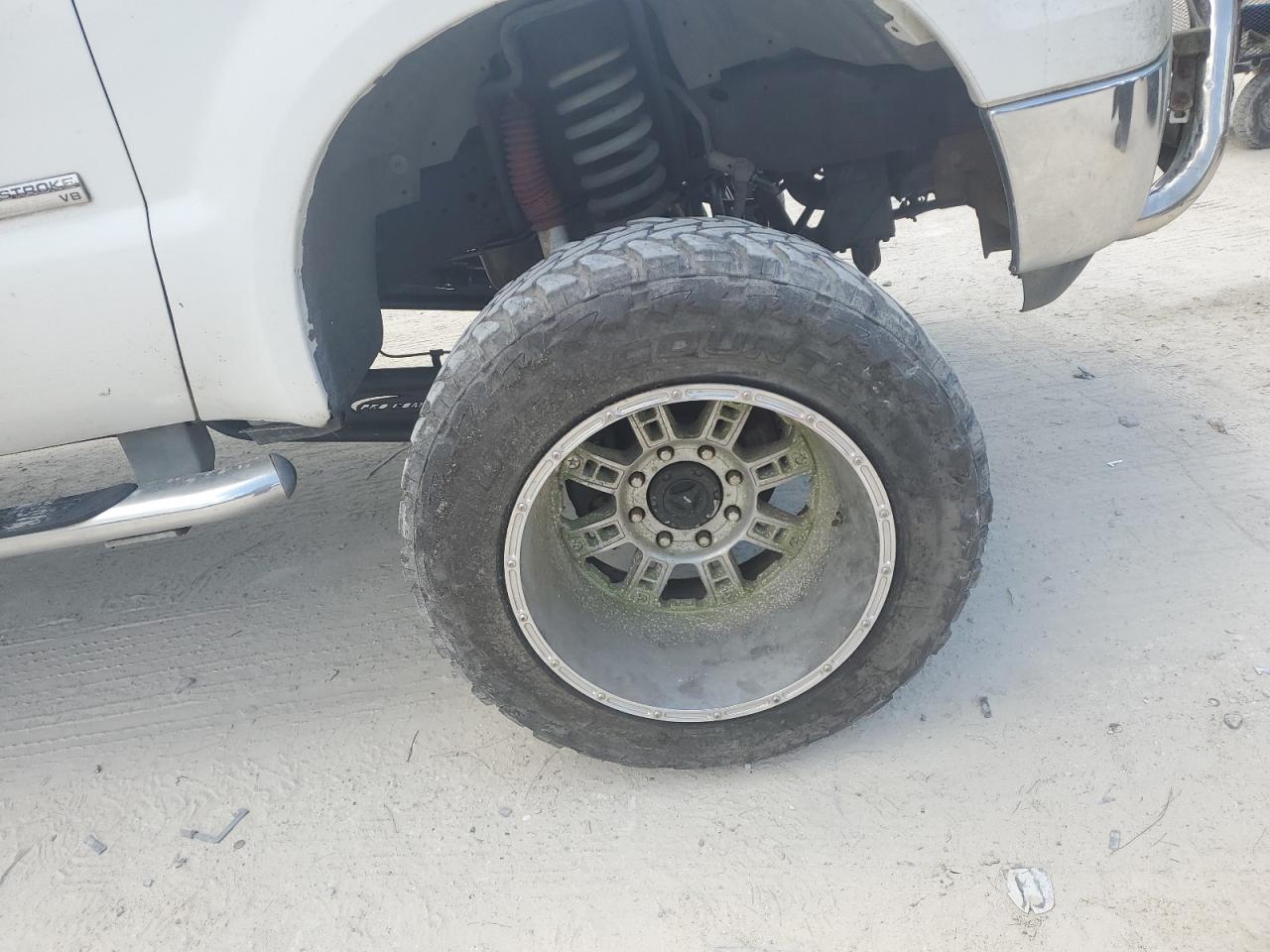 2006 Ford F350 Srw Super Duty White vin: 1FTWW31PX6ED88842 Damage: Right Front Wheel, Aftermarket, Acceptable