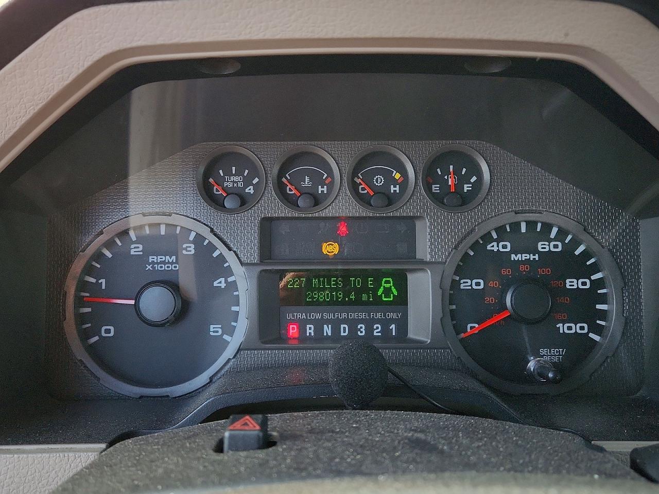 2008 Ford F350 Srw Super Duty Белый vin: 1FTWW31R08EB75550