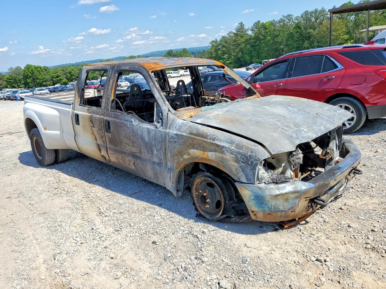 2003 Ford F350 Super Duty White vin: 1FTWW32F03EA95596