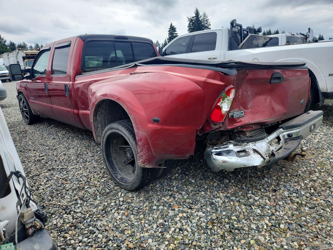 2001 Ford F350 Super Duty Red vin: 1FTWW32F21ED78062