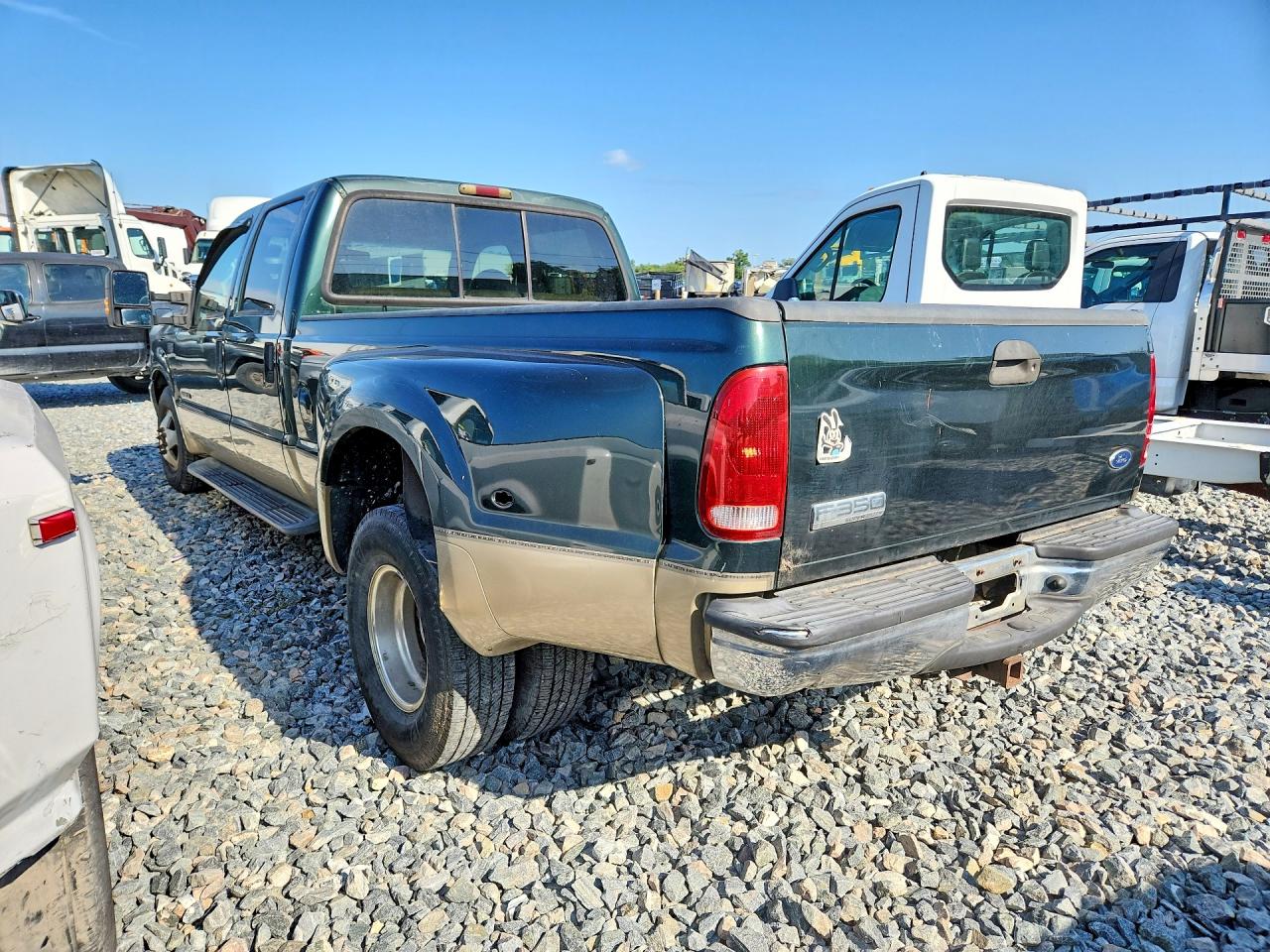 2001 Ford F350 Super Duty Green vin: 1FTWW32F81ED54381