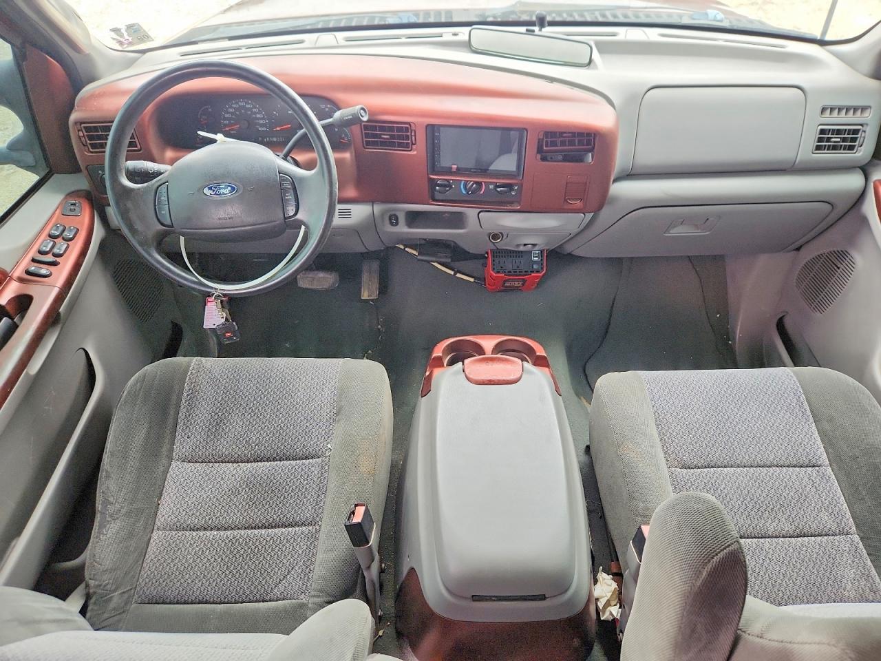 2003 Ford F350 Super Duty Maroon vin: 1FTWW32P33EB94583