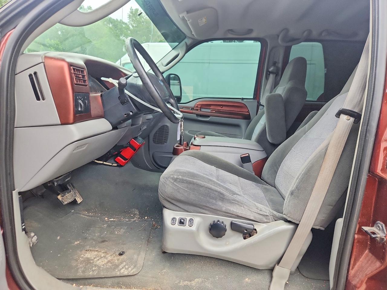 2003 Ford F350 Super Duty Maroon vin: 1FTWW32P33EB94583