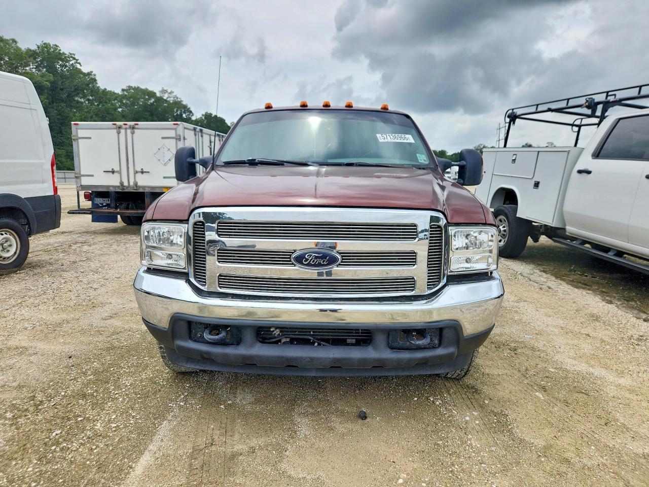 2003 Ford F350 Super Duty Maroon vin: 1FTWW32P33EB94583