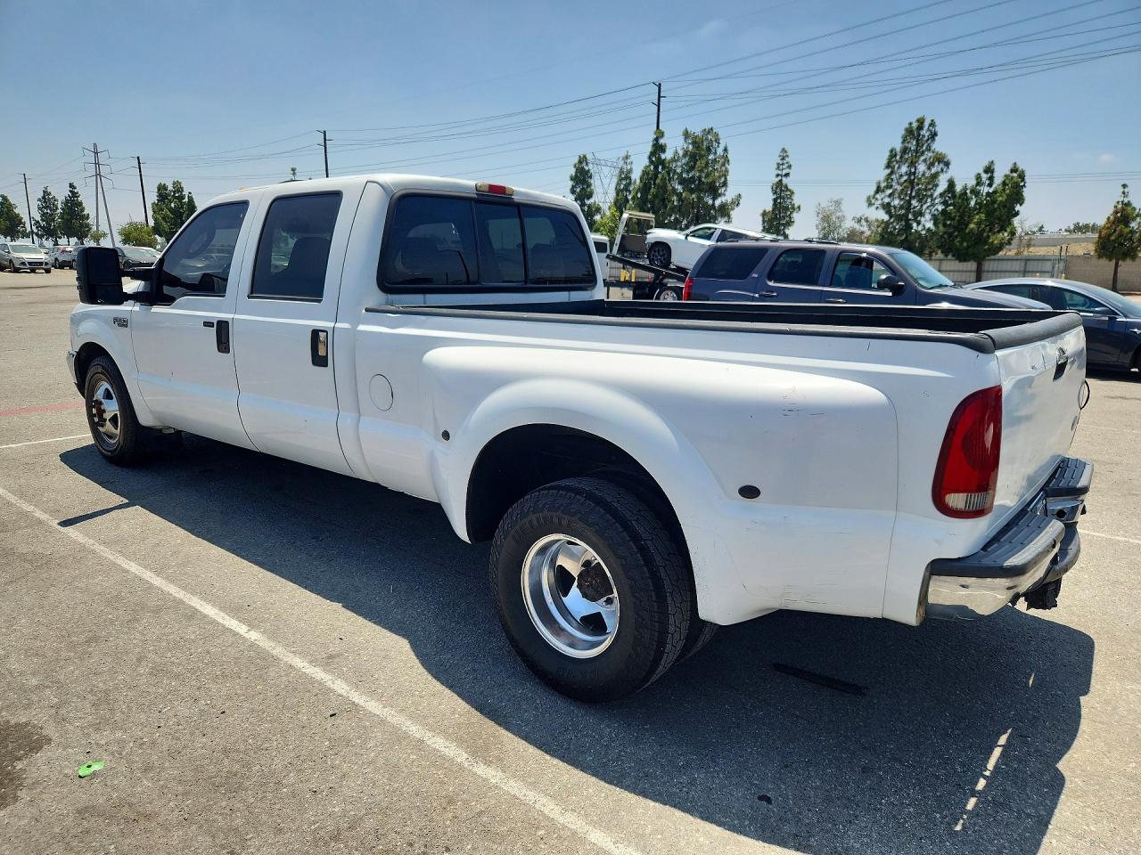 2004 Ford F350 Super Duty White vin: 1FTWW32P74EB79098