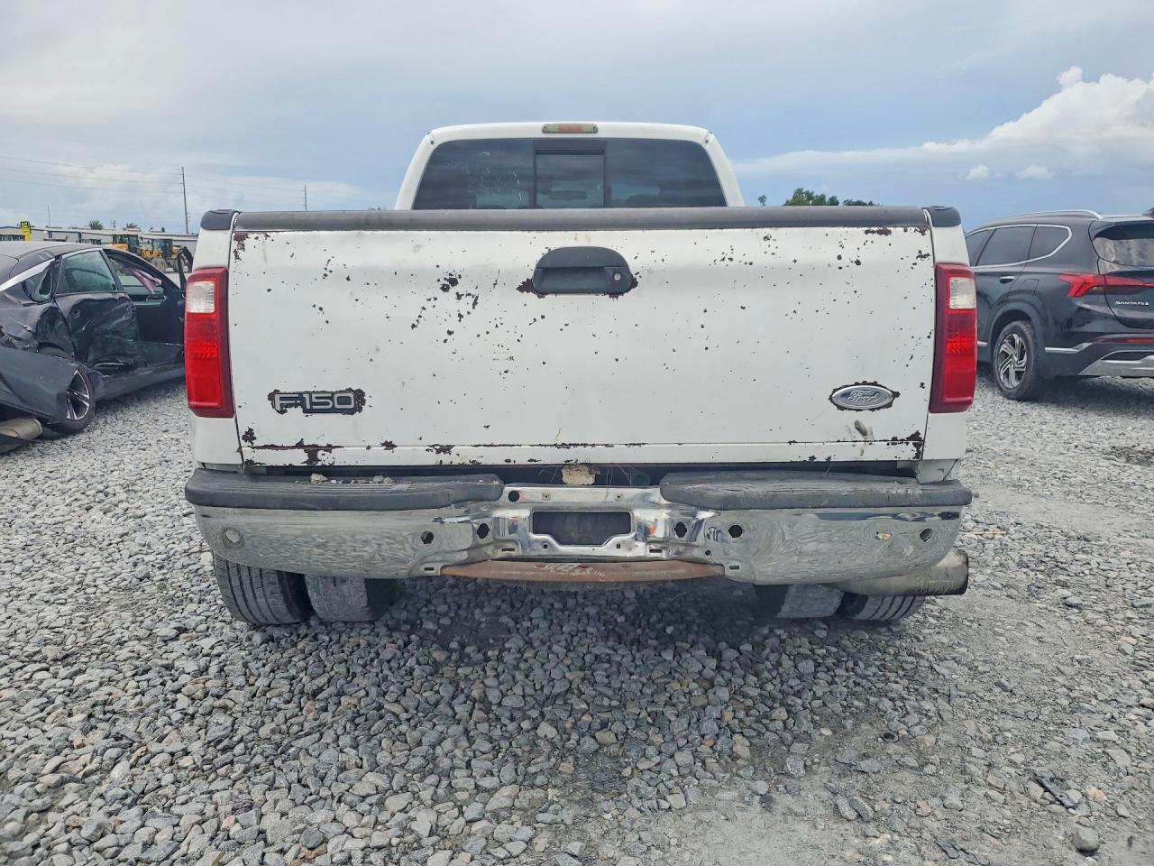 2008 Ford F350 Super Duty White vin: 1FTWW32R08EC90812