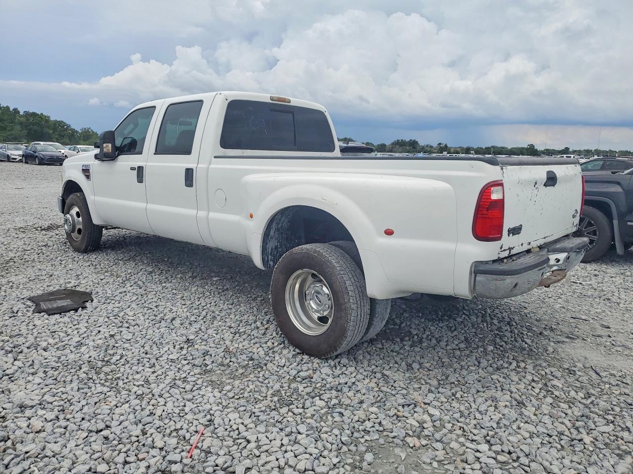 2008 Ford F350 Super Duty White vin: 1FTWW32R08EC90812