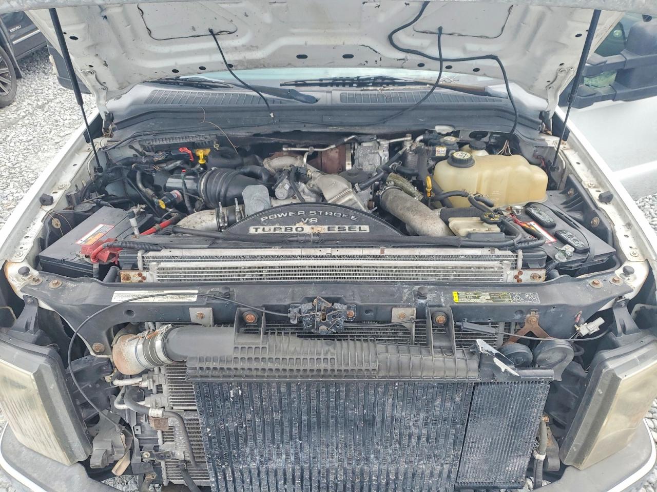 2008 Ford F350 Super Duty White vin: 1FTWW32R08EC90812