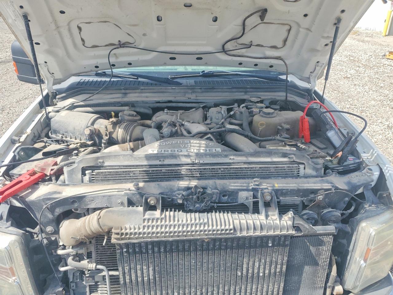 2008 Ford F350 Super Duty White vin: 1FTWW32R08ED80705