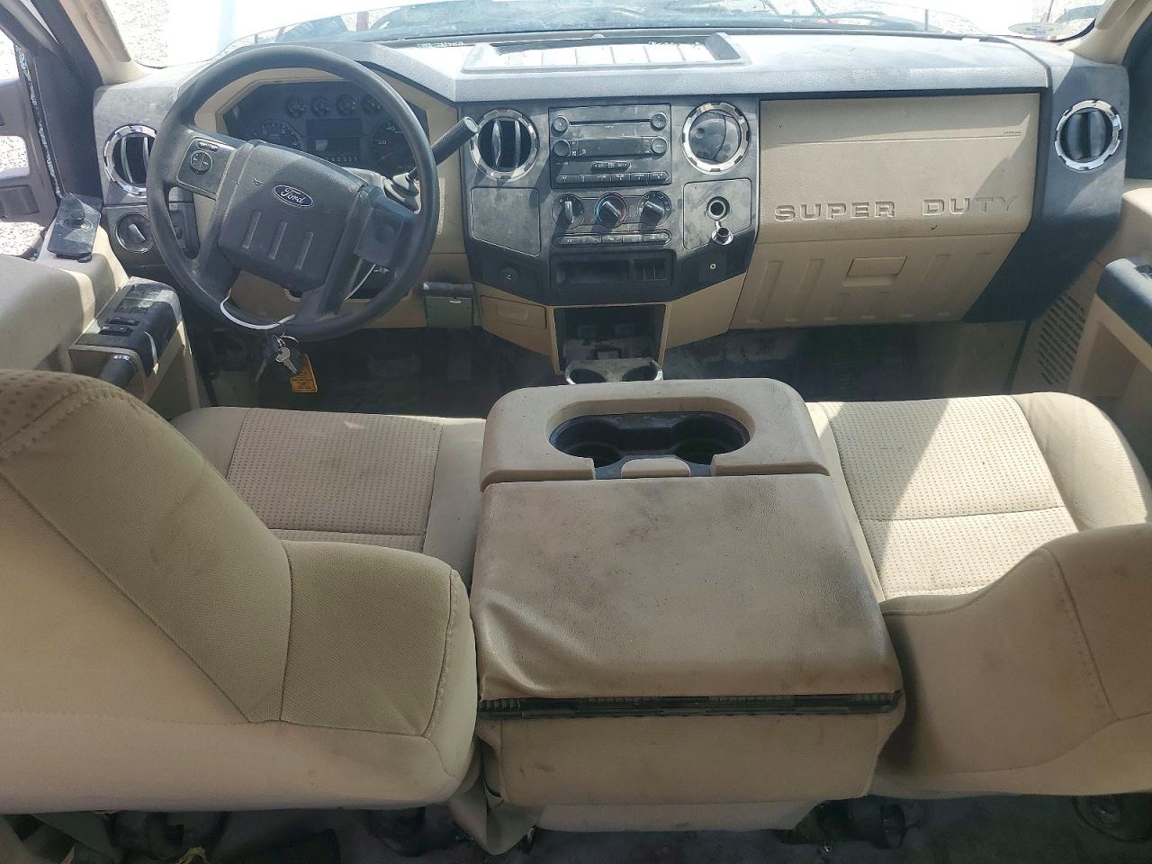 2008 Ford F350 Super Duty White vin: 1FTWW32R08ED80705