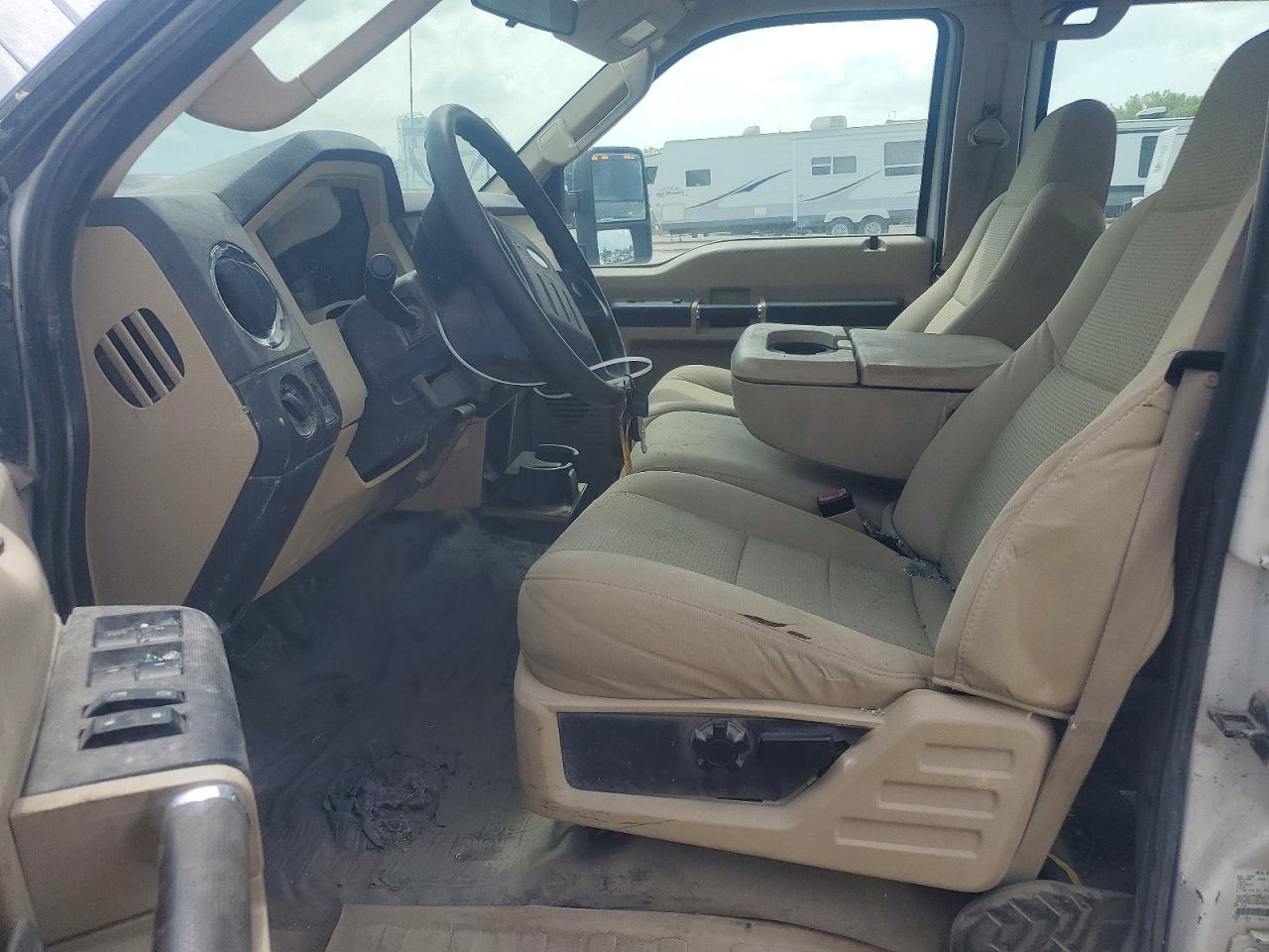 2008 Ford F350 Super Duty White vin: 1FTWW32R08ED80705
