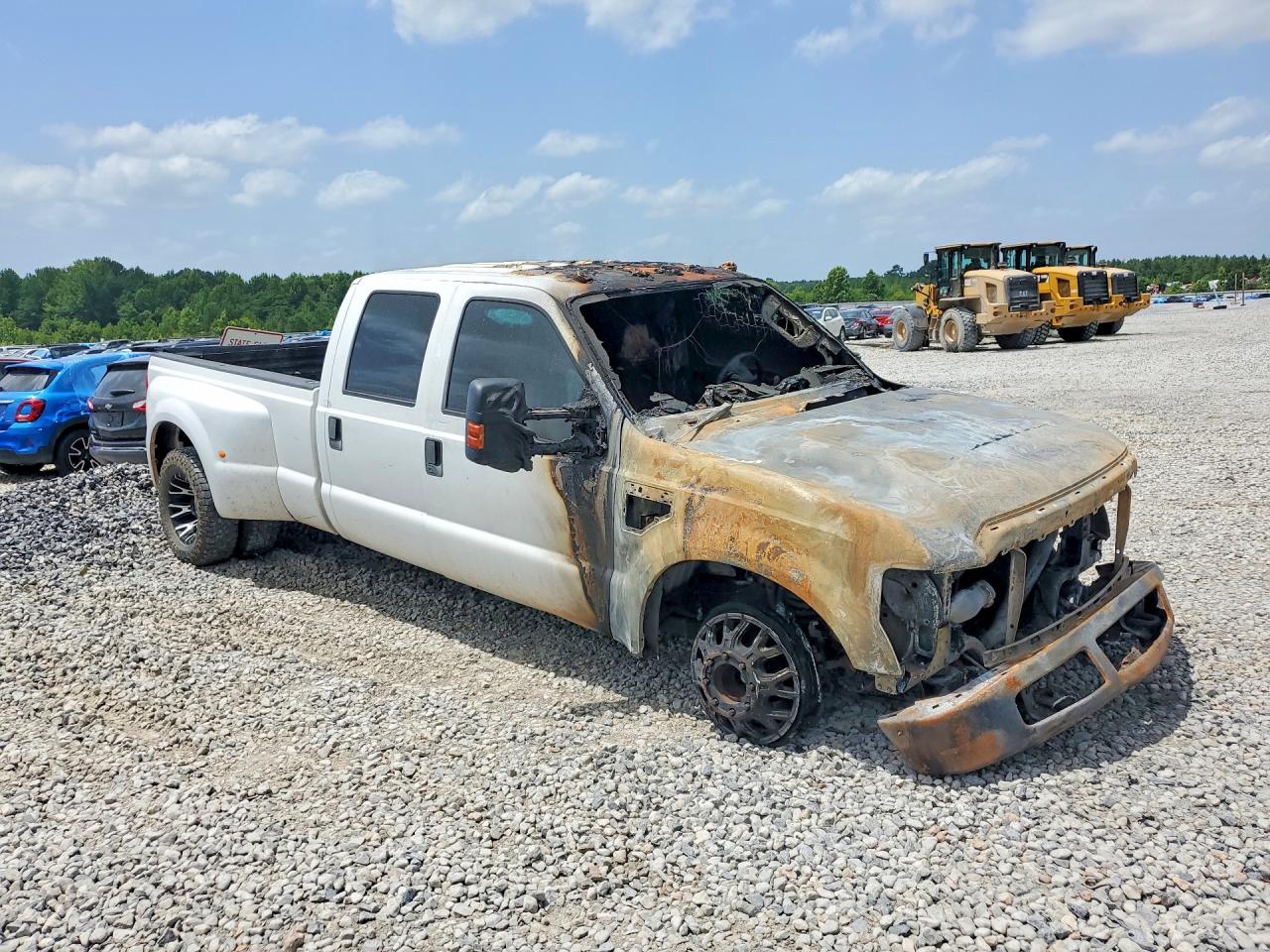 2008 Ford F350 Super Duty White vin: 1FTWW32R78ED88462