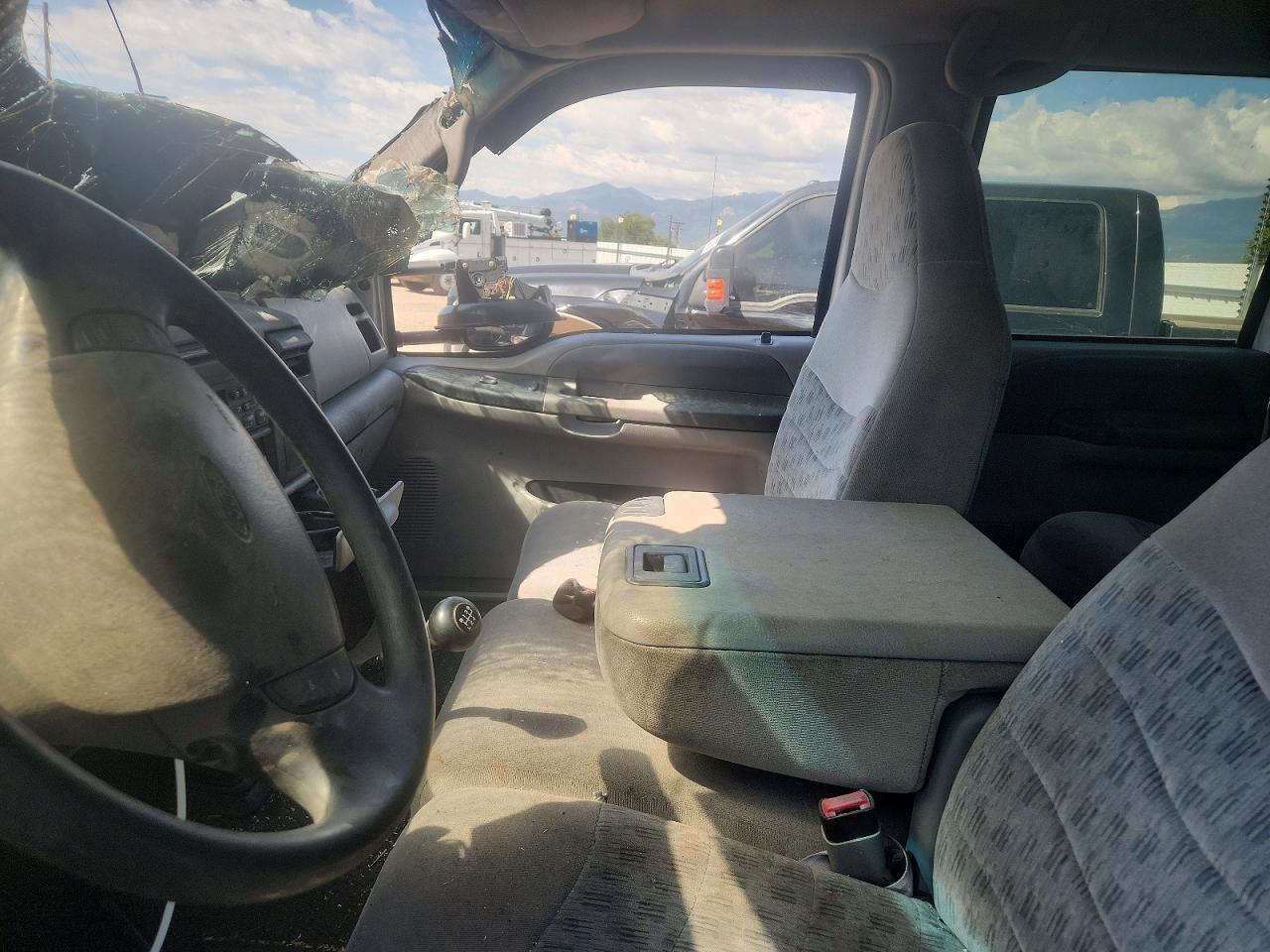 2000 Ford F350 Super Duty Silver vin: 1FTWW33F0YEC20165