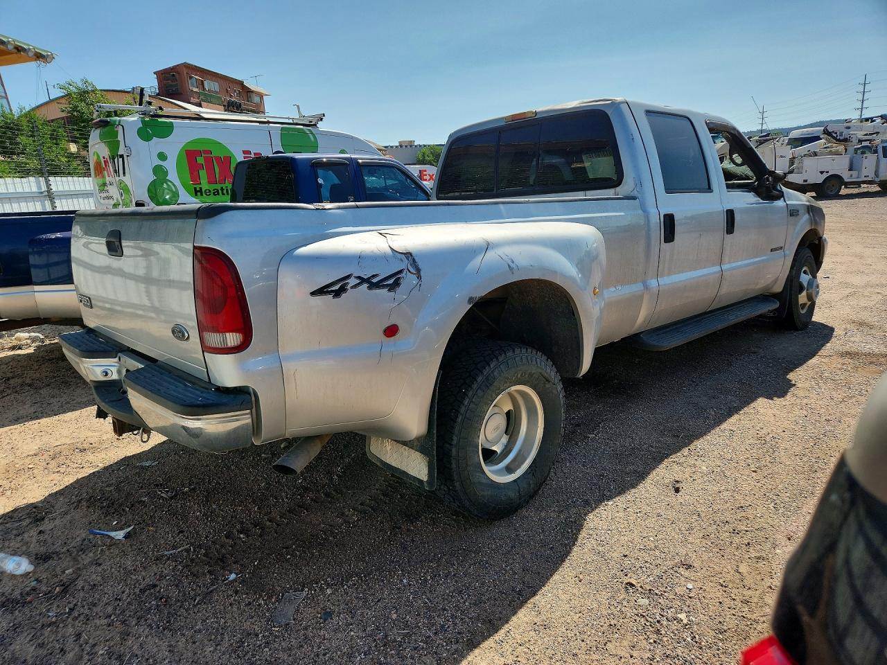 2000 Ford F350 Super Duty Silver vin: 1FTWW33F0YEC20165