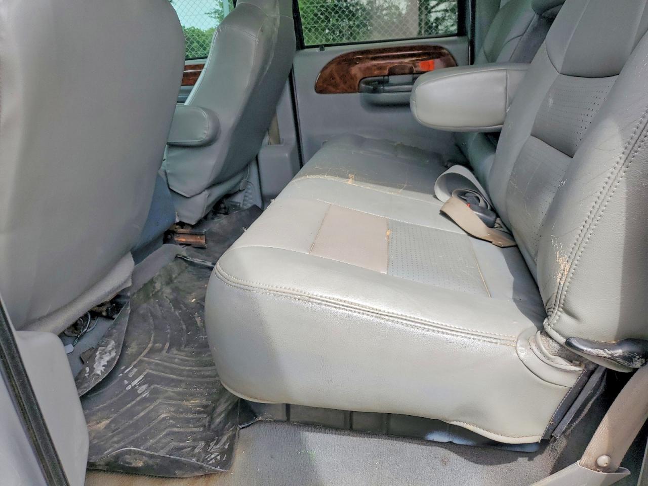 2002 Ford F350 Super Duty Двухцветный vin: 1FTWW33F32EA59866