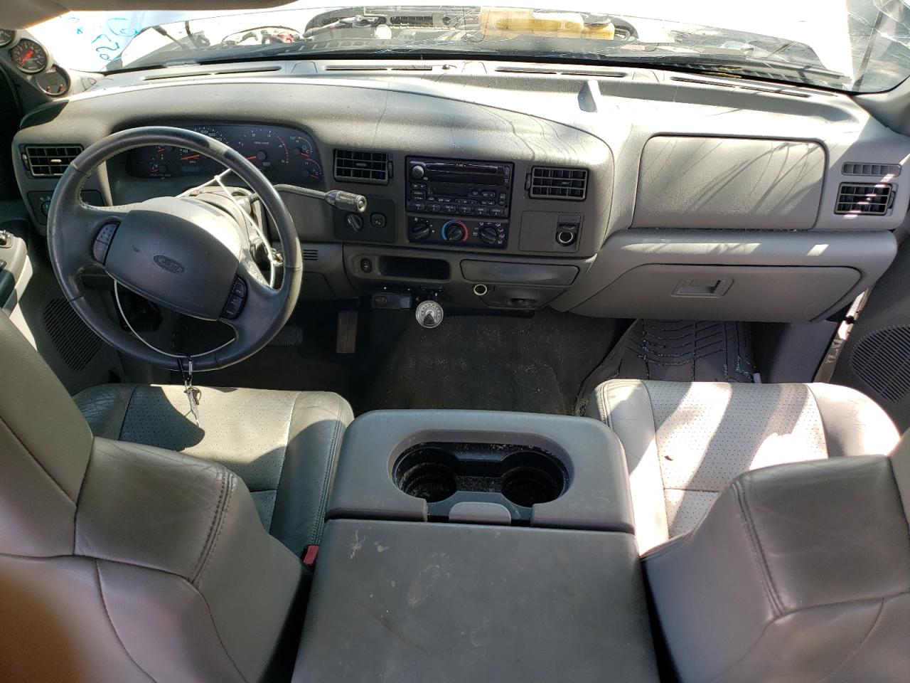 2002 Ford F350 Super Duty White vin: 1FTWW33F42EB14633