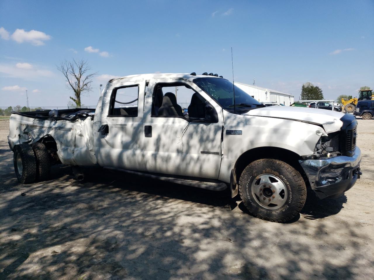 2002 Ford F350 Super Duty White vin: 1FTWW33F42EB14633