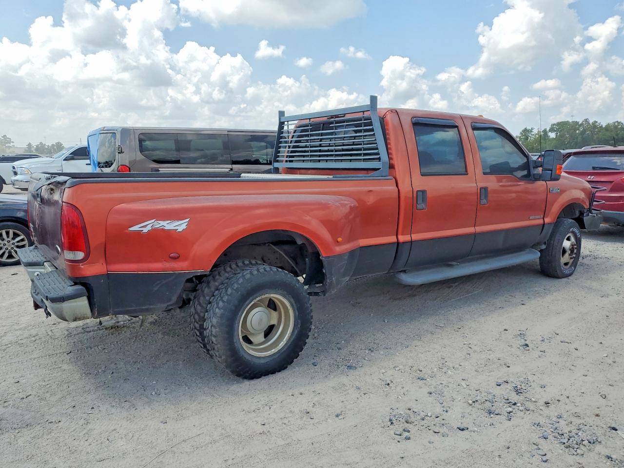 2000 Ford F350 Super Duty Orange vin: 1FTWW33FXYEA10480